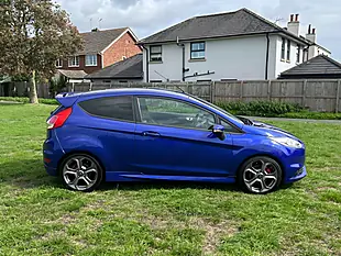Used 2014 Ford Fiesta ST-2 Blue - Interior and Exterior details 4