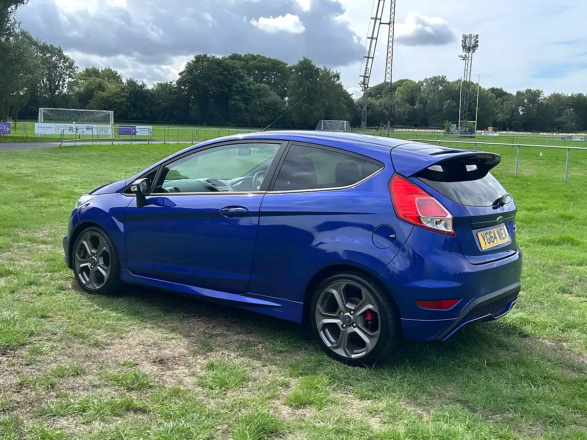 Used 2014 Ford Fiesta ST-2 Blue - Interior and Exterior details 7