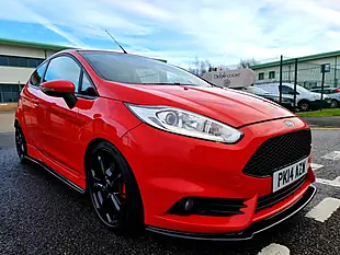Used 2014 Ford Fiesta ST-2 Race Red - Interior and Exterior details 18