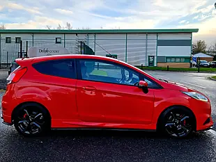 Used 2014 Ford Fiesta ST-2 Race Red - Interior and Exterior details 5