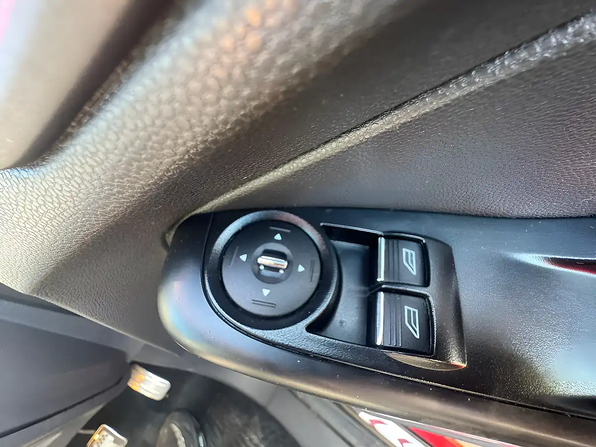 Used 2014 Ford Fiesta ST-2 Red - Interior and Exterior details 19
