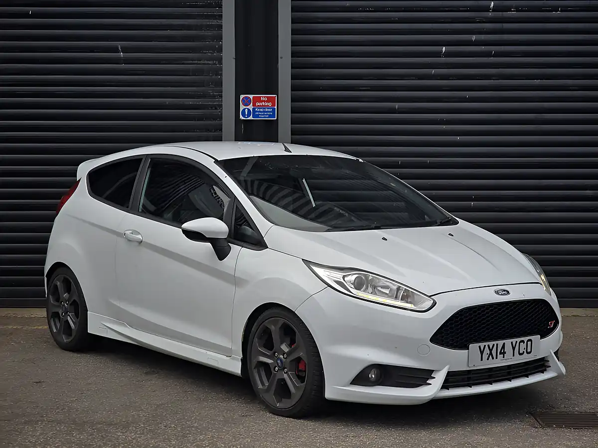 Used 2014 Ford Fiesta ST-2 White - Front View