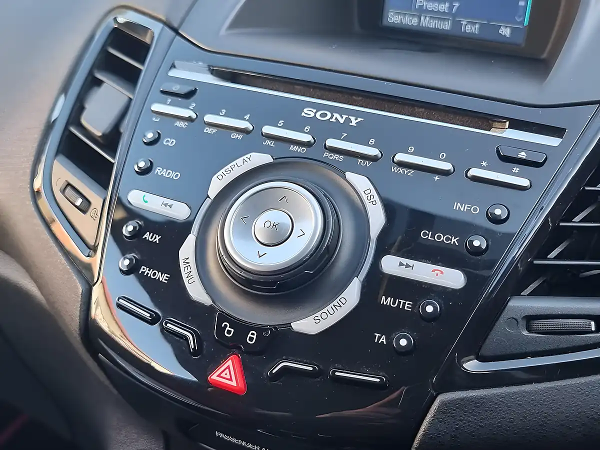 Used 2014 Ford Fiesta ST-2 White - Interior and Exterior details 19