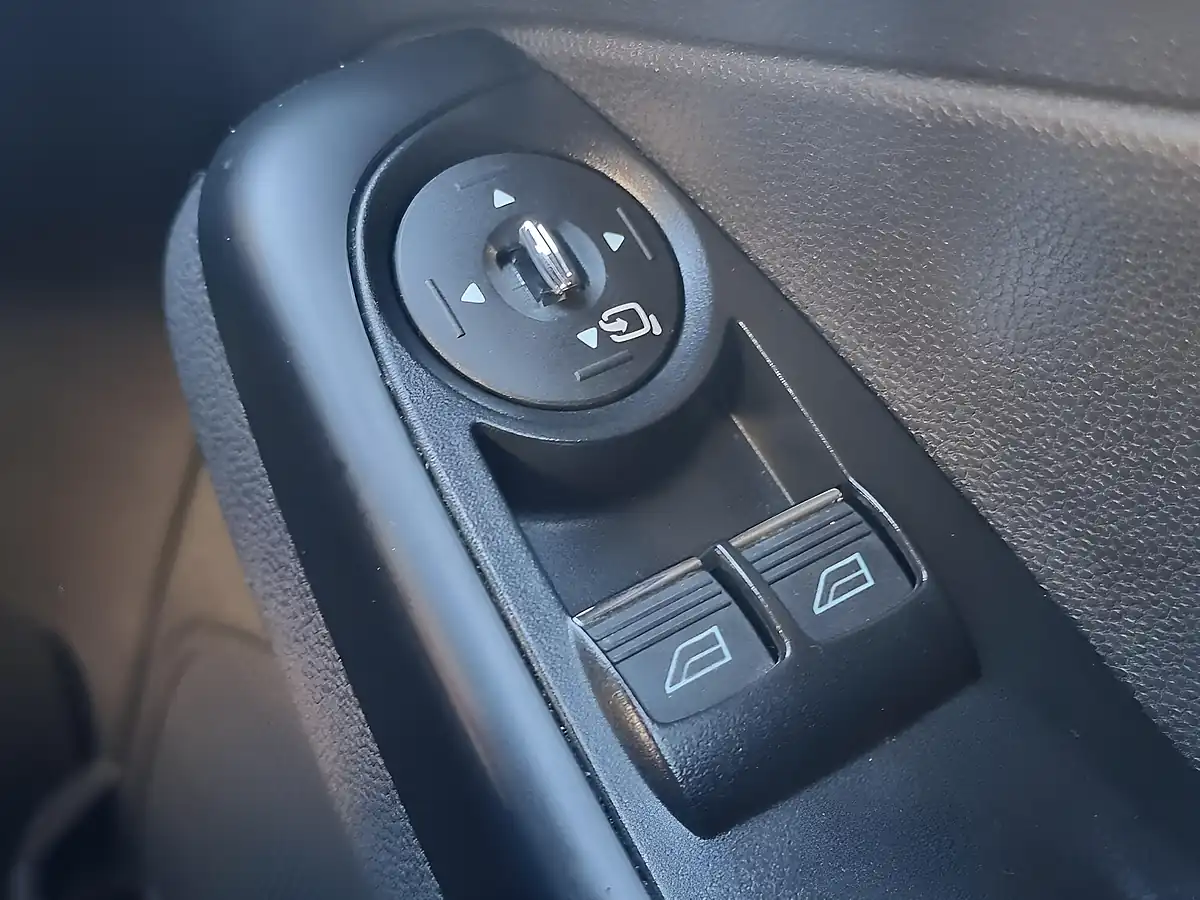 Used 2014 Ford Fiesta ST-2 White - Interior and Exterior details 20