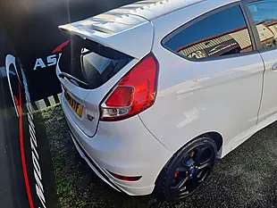 Used 2014 Ford Fiesta ST-2 White - Interior and Exterior details 9
