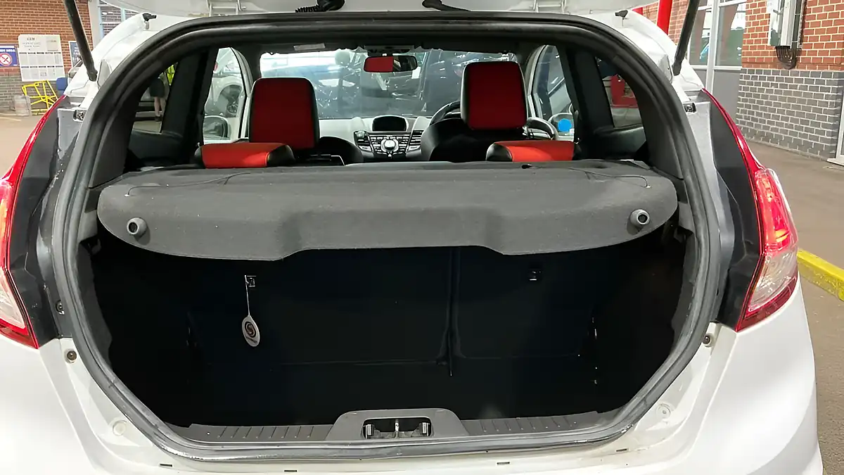 Used 2014 Ford Fiesta ST-2 White - Interior and Exterior details 11