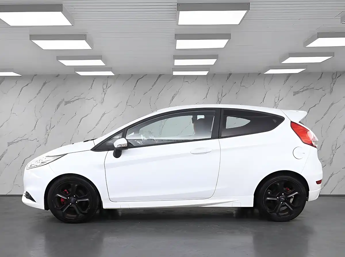 Used 2014 Ford Fiesta ST-2 White - Interior and Exterior details 5