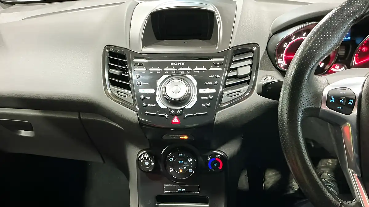Used 2014 Ford Fiesta ST-2 White - Interior and Exterior details 7