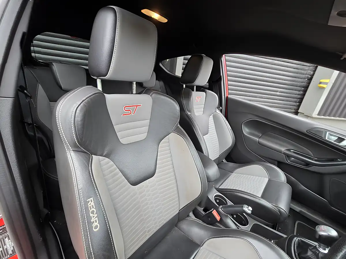 Used 2014 Ford Fiesta ST-3 Red - Interior and Exterior details 4
