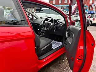 Used 2014 Ford Fiesta Studio Red - Interior and Exterior details 10