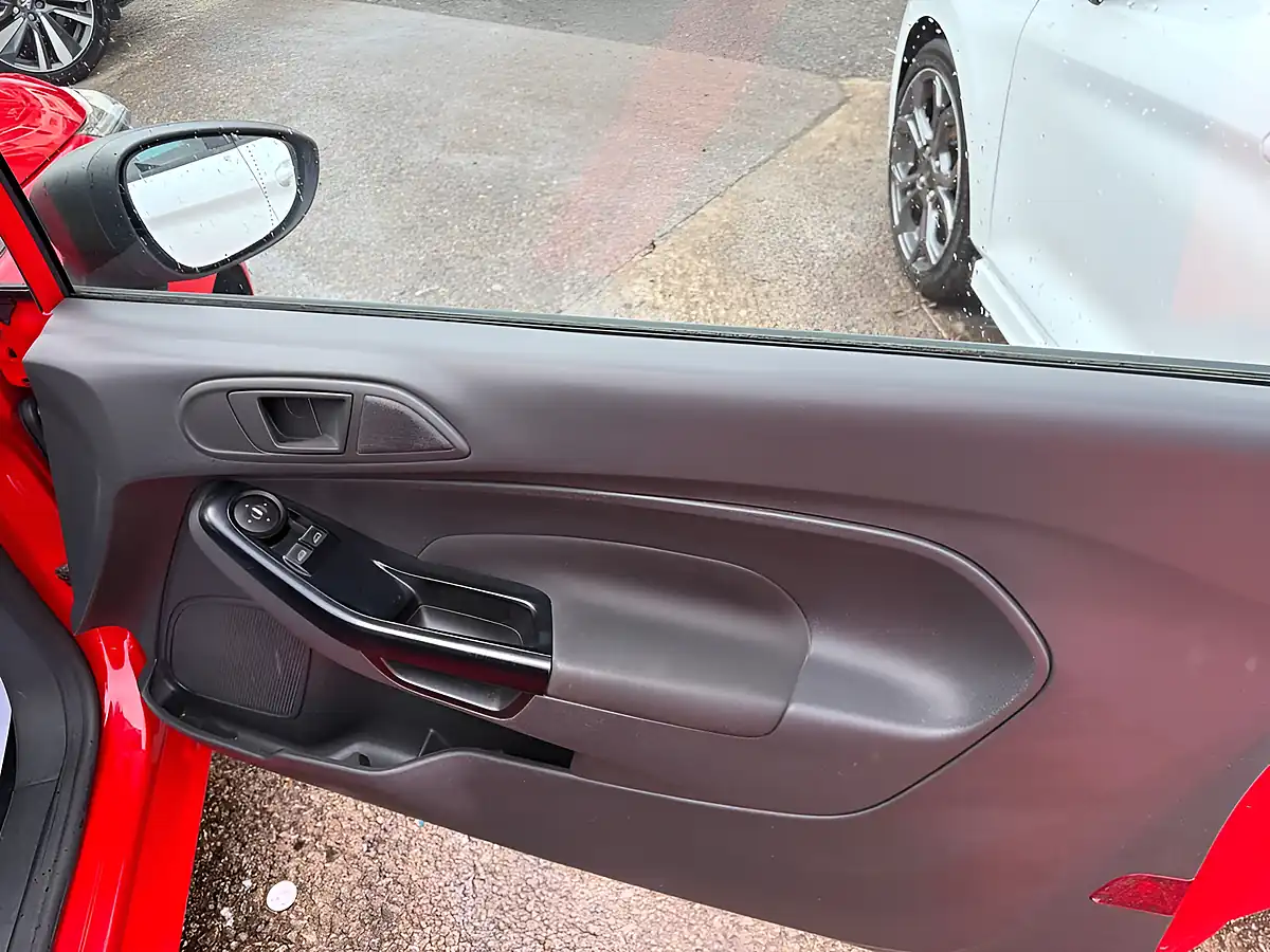 Used 2014 Ford Fiesta Studio Red - Interior and Exterior details 11