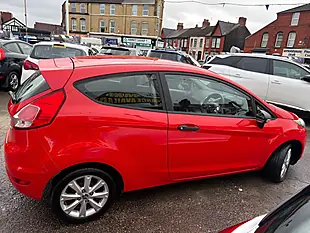 Used 2014 Ford Fiesta Studio Red - Interior and Exterior details 8