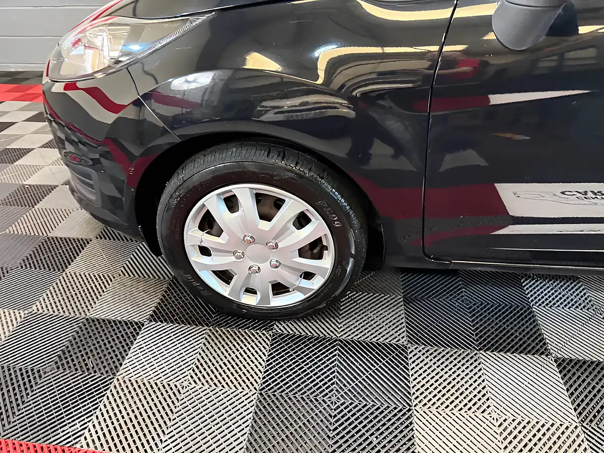 Used 2014 Ford Fiesta Style Black - Interior and Exterior details 15