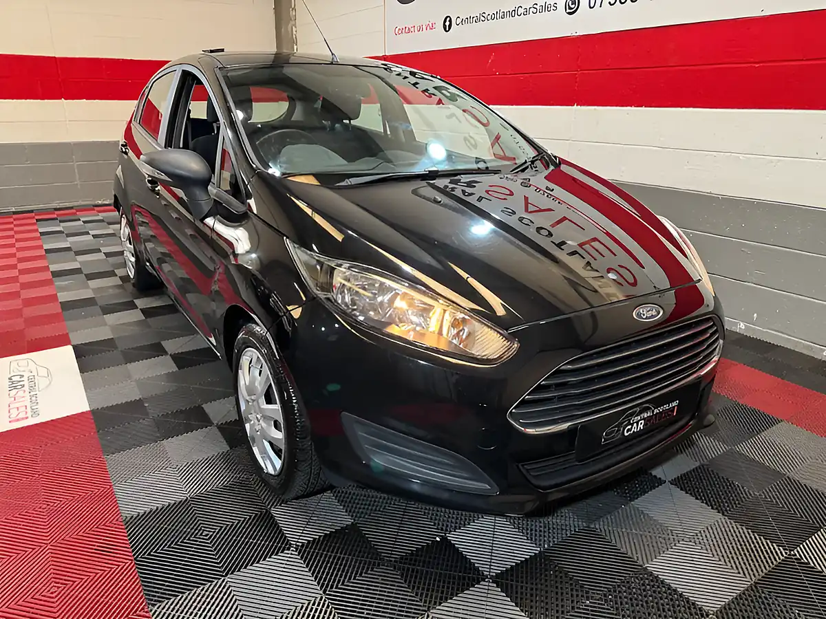 Used 2014 Ford Fiesta Style Black - Interior and Exterior details 5