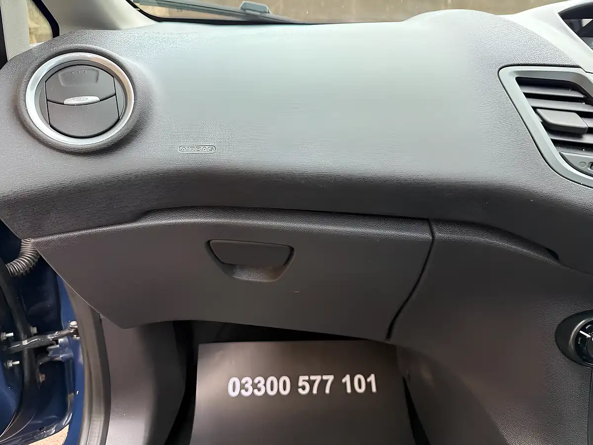 Used 2014 Ford Fiesta Style Blue - Interior and Exterior details 12