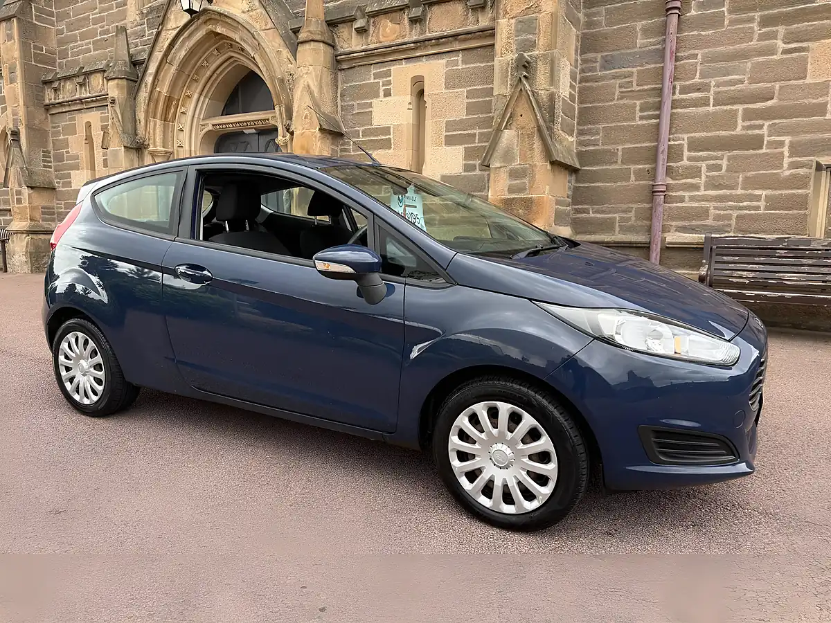 Used 2014 Ford Fiesta Style Blue - Interior and Exterior details 2