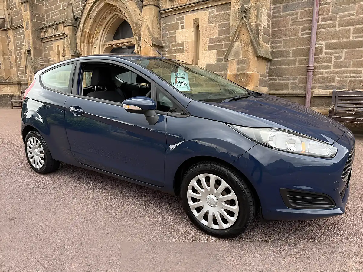 Used 2014 Ford Fiesta Style Blue - Interior and Exterior details 3