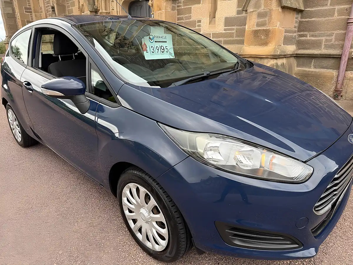 Used 2014 Ford Fiesta Style Blue - Interior and Exterior details 9