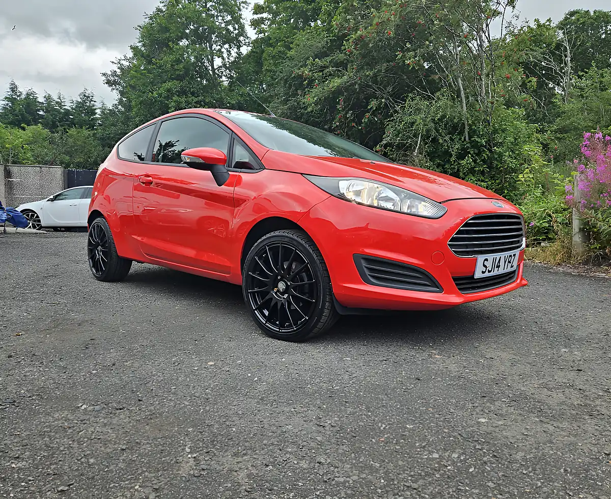 Used 2014 Ford Fiesta Style Red - Front View