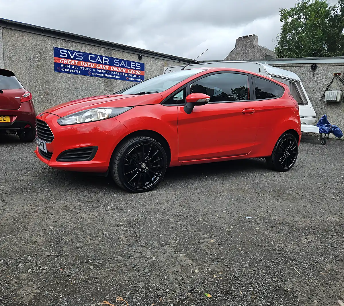 Used 2014 Ford Fiesta Style Red - Interior and Exterior details 19