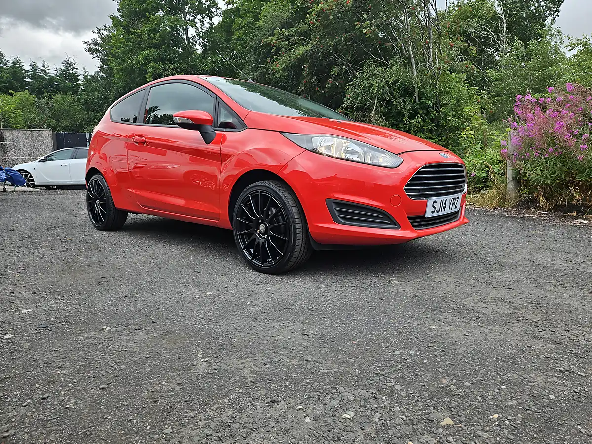 Used 2014 Ford Fiesta Style Red - Interior and Exterior details 3