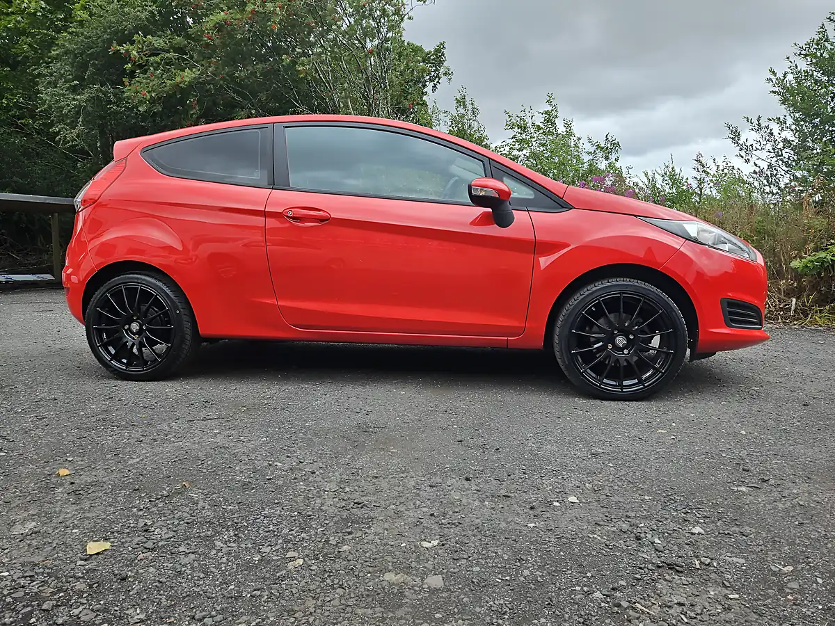 Used 2014 Ford Fiesta Style Red - Interior and Exterior details 4