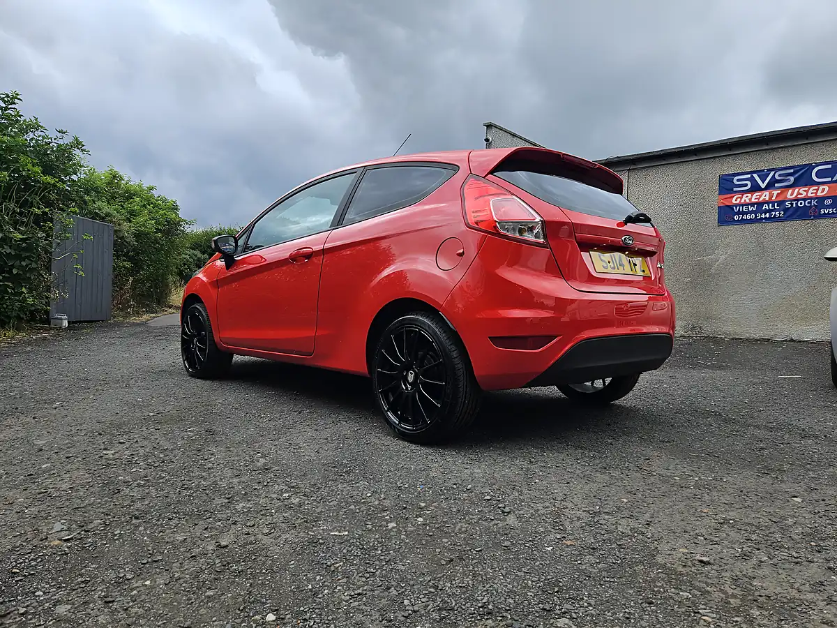 Used 2014 Ford Fiesta Style Red - Interior and Exterior details 6