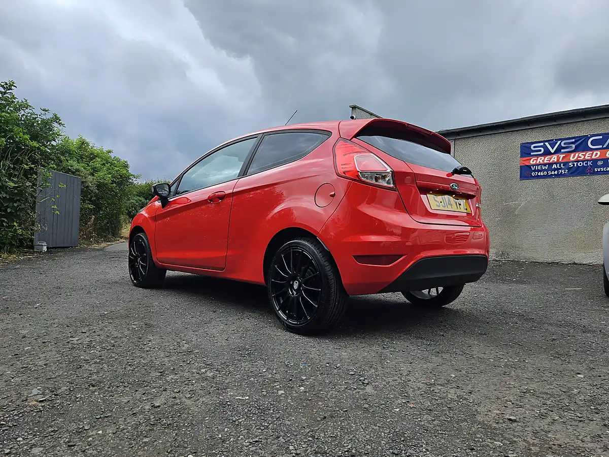 Used 2014 Ford Fiesta Style Red - Interior and Exterior details 7