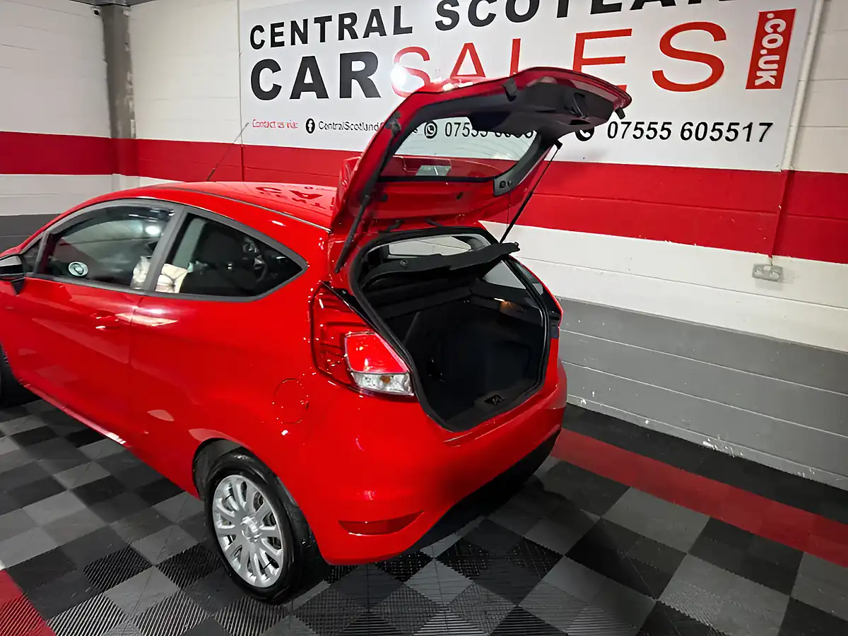Used 2014 Ford Fiesta Style Red - Interior and Exterior details 6