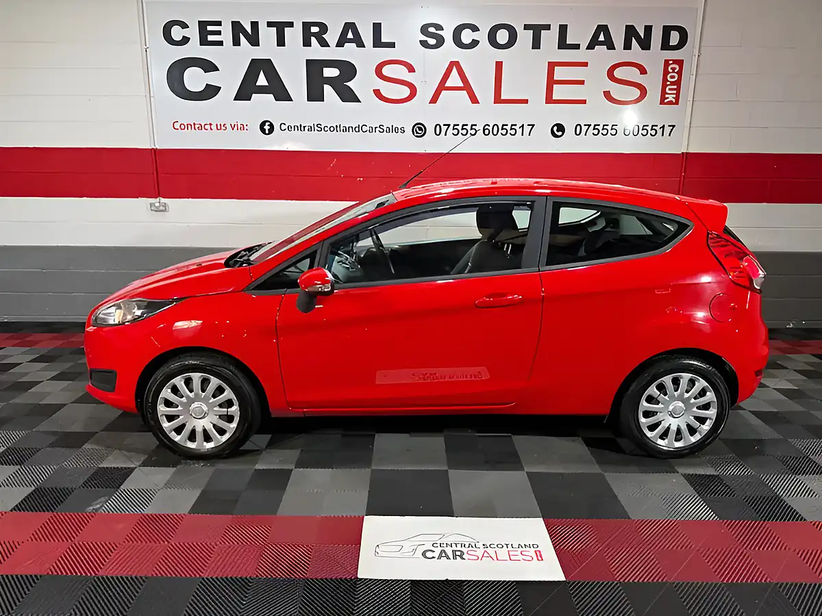 Used 2014 Ford Fiesta Style Red - Interior and Exterior details 9