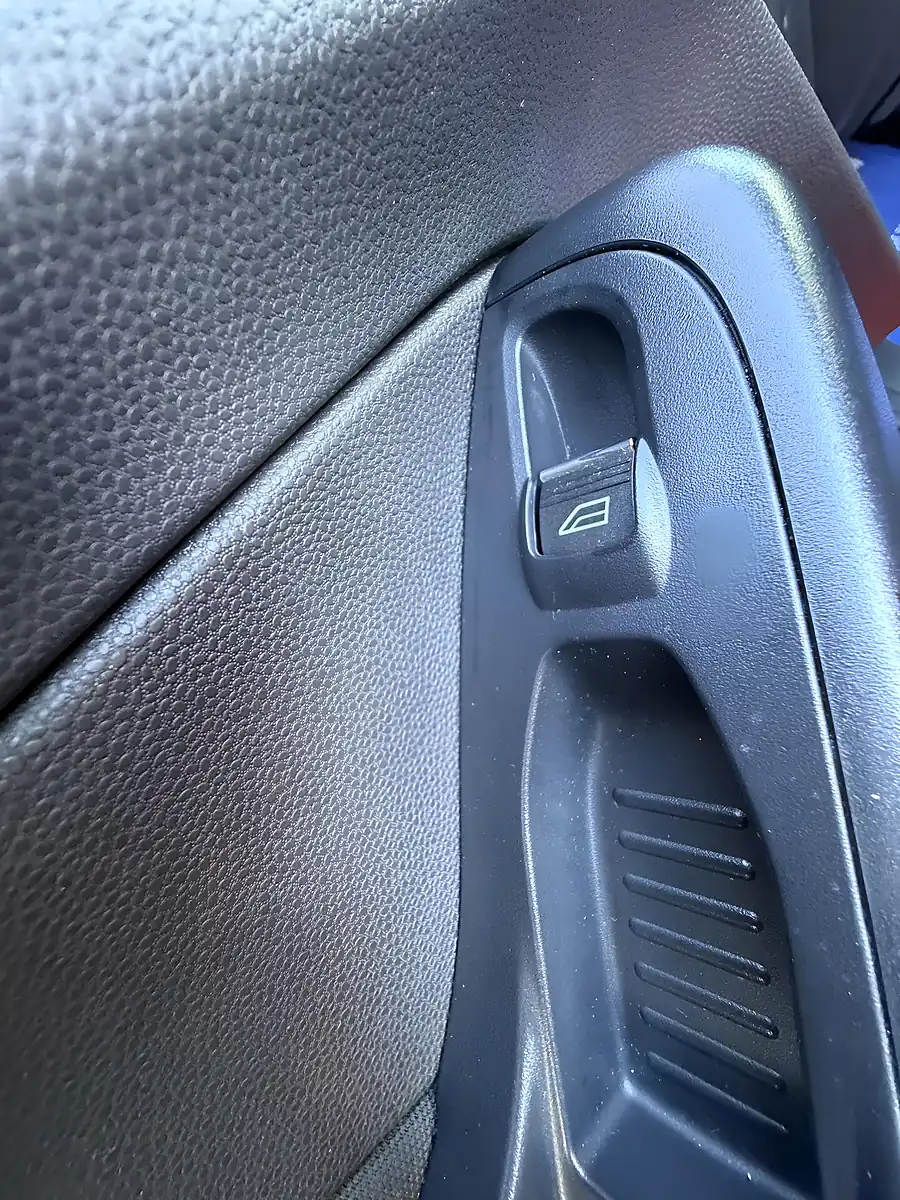 Used 2014 Ford Fiesta Style Red - Interior and Exterior details 19