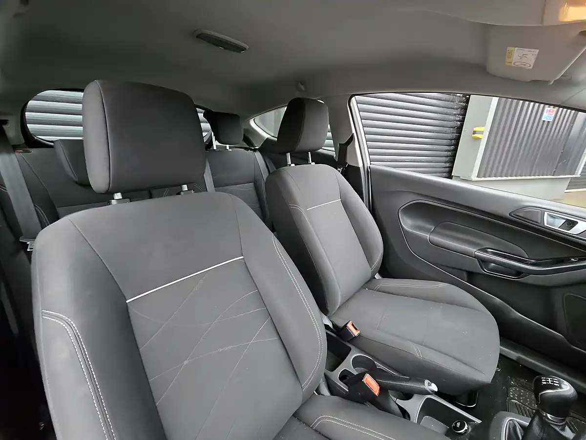 Used 2014 Ford Fiesta Style Silver - Interior and Exterior details 7