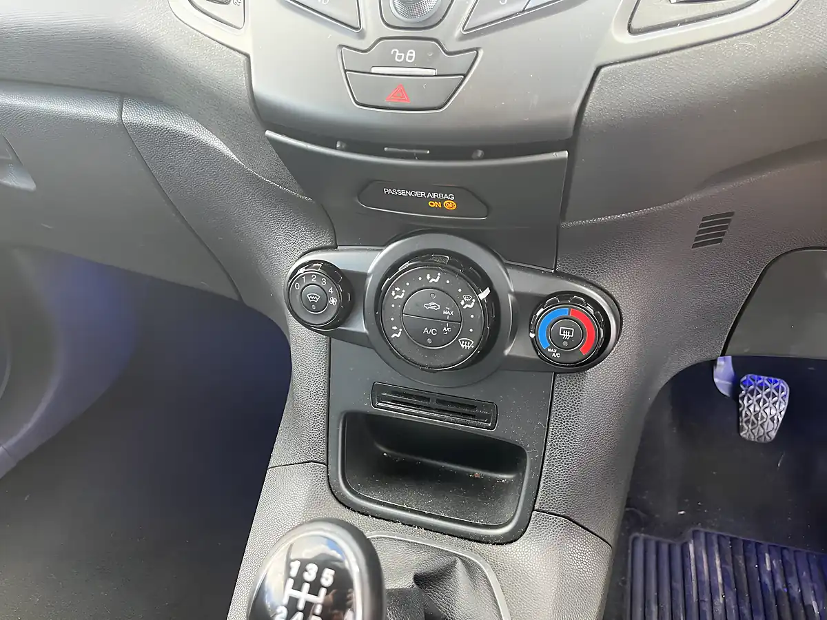 Used 2014 Ford Fiesta Style White - Interior and Exterior details 7