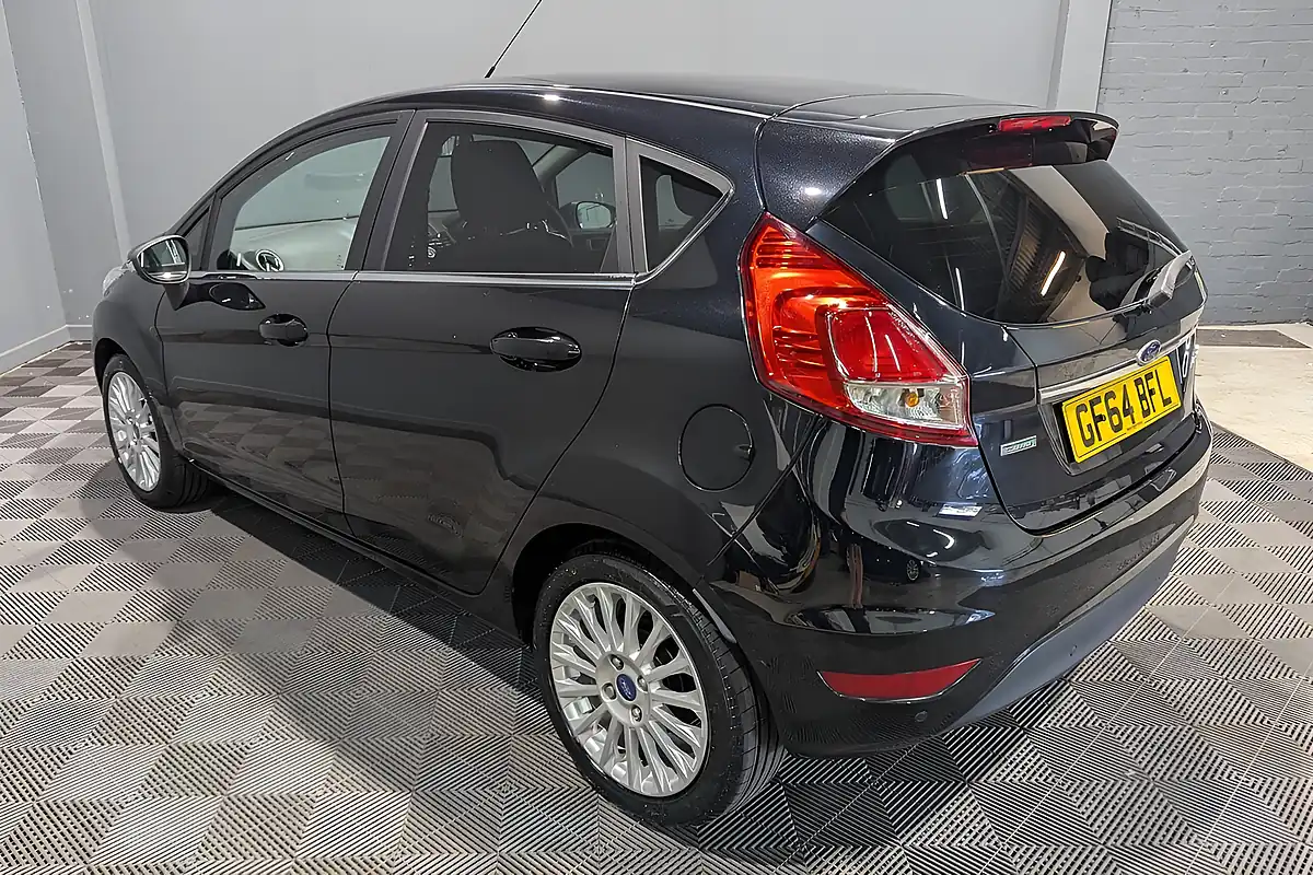 Used 2014 Ford Fiesta Titanium Black - Interior and Exterior details 7
