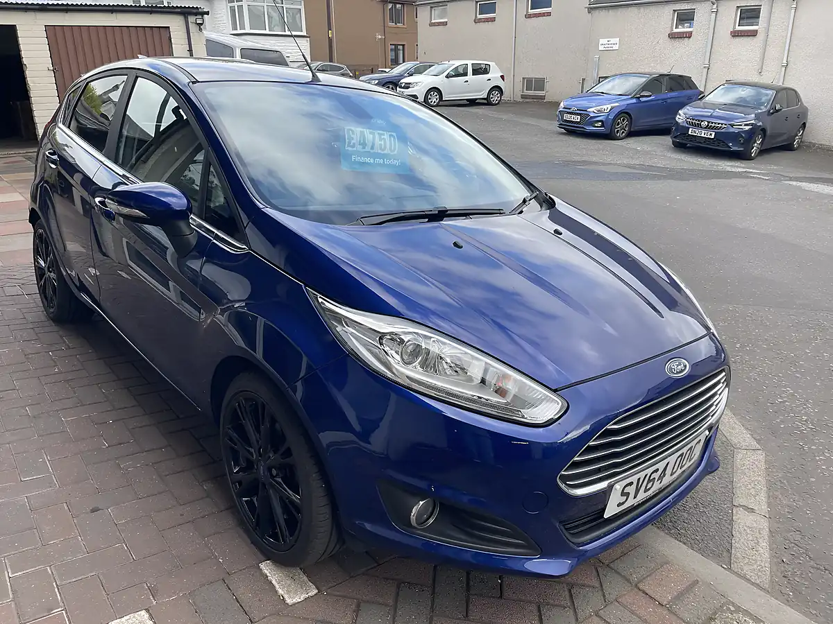 Used 2014 Ford Fiesta Titanium Blue - Interior and Exterior details 10