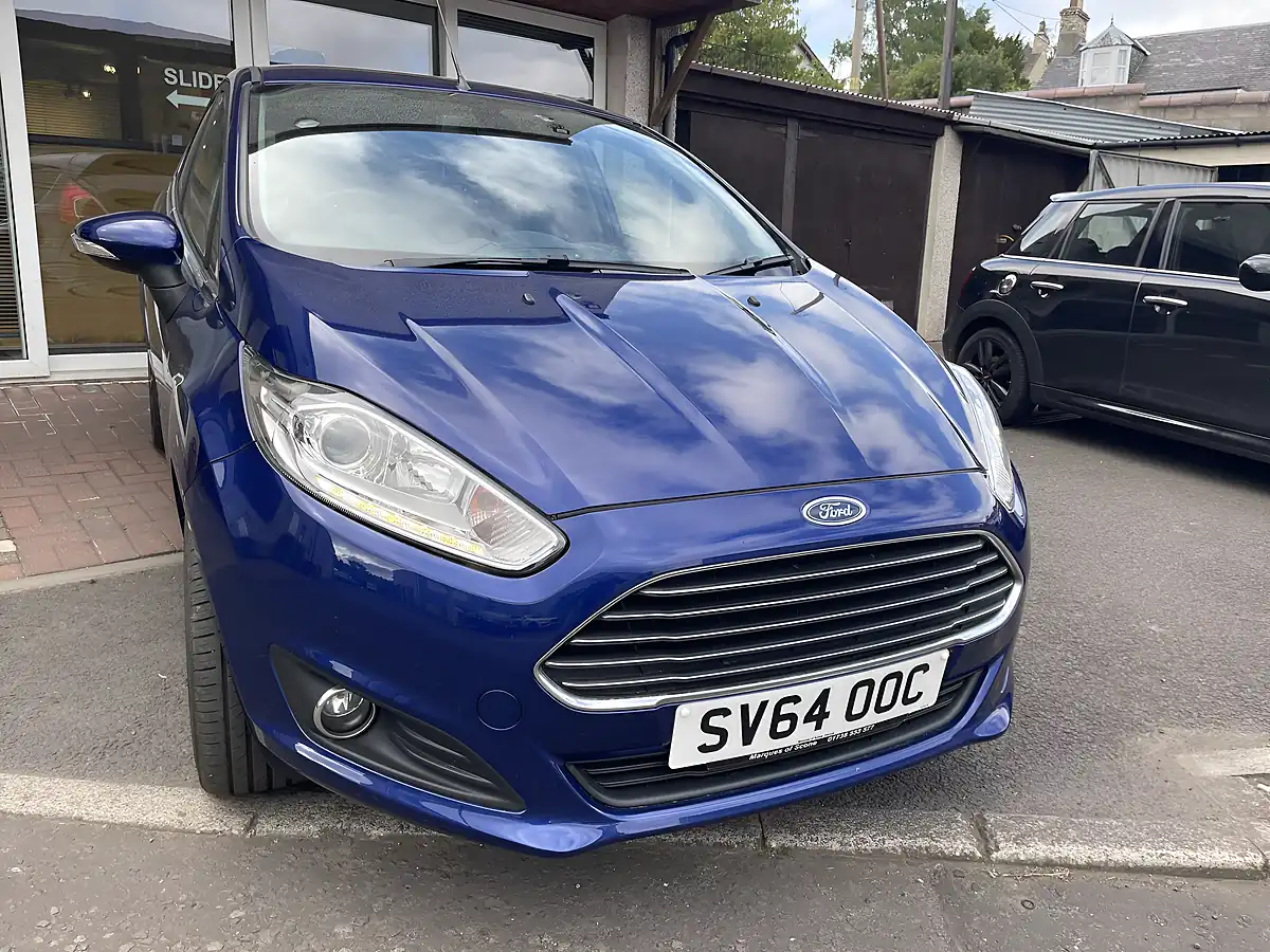 Used 2014 Ford Fiesta Titanium Blue - Interior and Exterior details 11