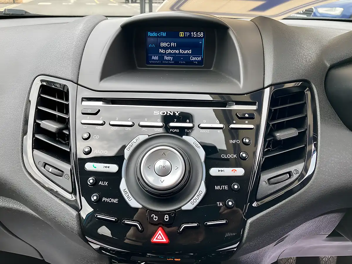 Used 2014 Ford Fiesta Titanium Blue - Interior and Exterior details 10