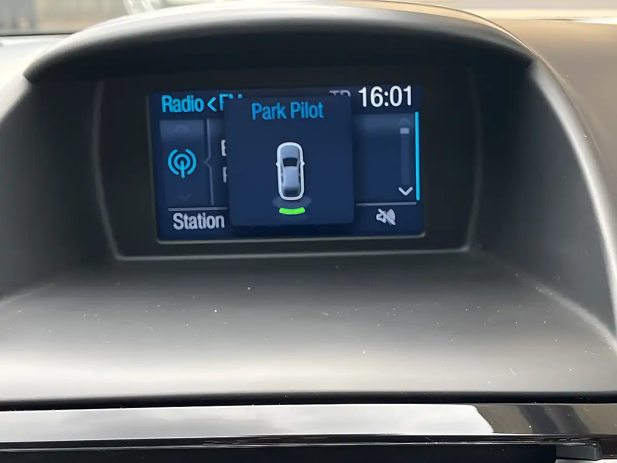 Used 2014 Ford Fiesta Titanium Blue - Interior and Exterior details 11