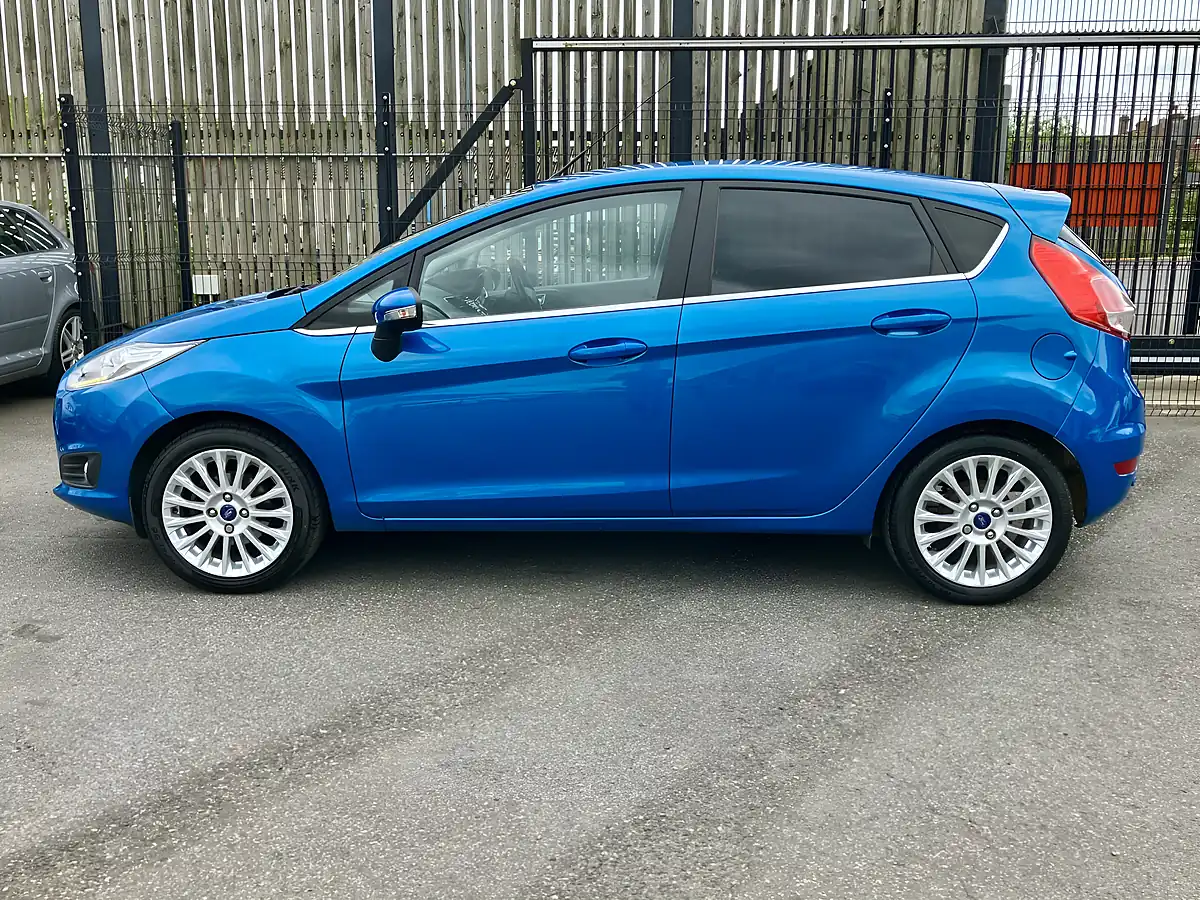 Used 2014 Ford Fiesta Titanium Blue - Interior and Exterior details 13