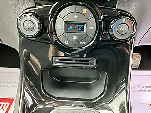 Used 2014 Ford Fiesta Titanium Blue - Interior and Exterior details 16