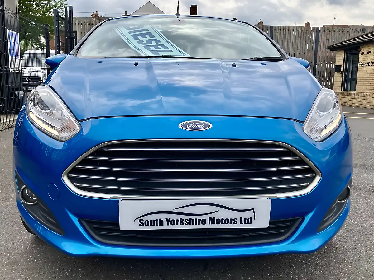 Used 2014 Ford Fiesta Titanium Blue - Interior and Exterior details 3