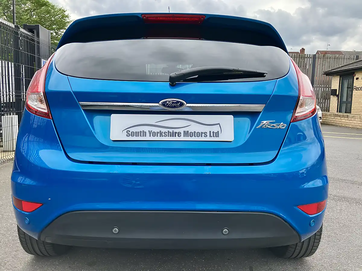 Used 2014 Ford Fiesta Titanium Blue - Interior and Exterior details 4