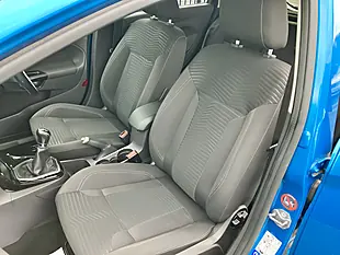 Used 2014 Ford Fiesta Titanium Blue - Interior and Exterior details 8