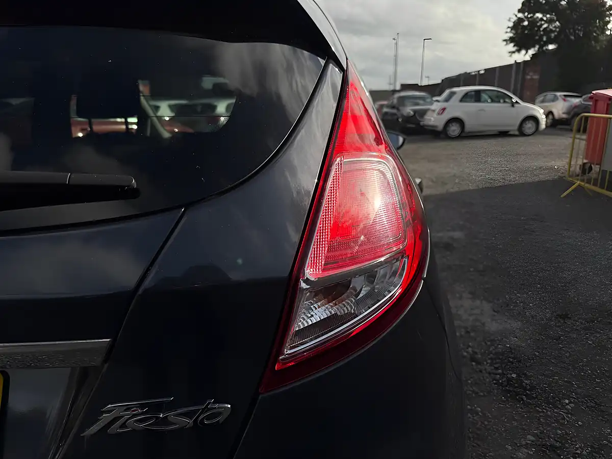 Used 2014 Ford Fiesta Titanium Grey - Interior and Exterior details 18
