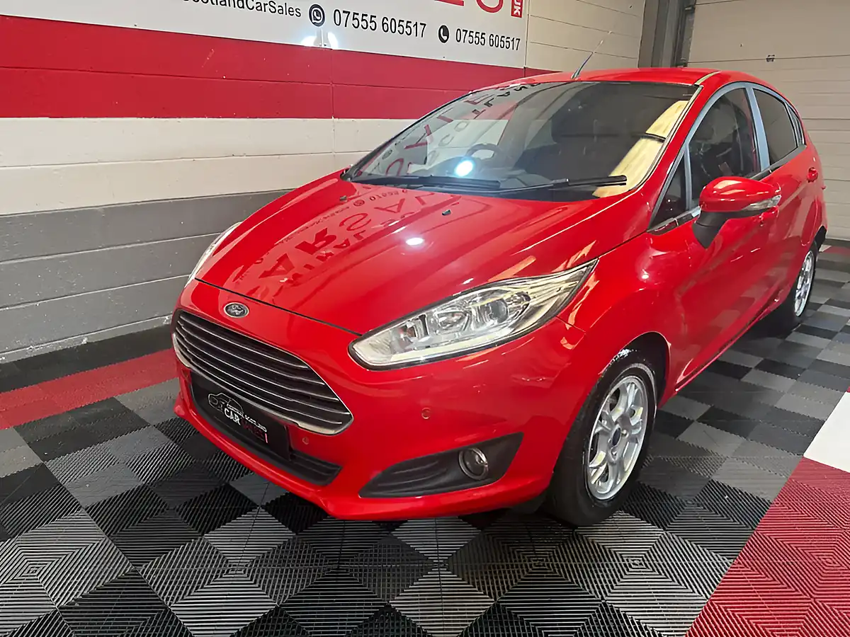 Used 2014 Ford Fiesta Titanium Red - Interior and Exterior details 7