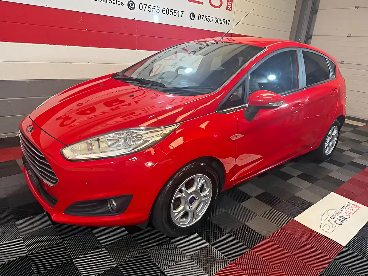 Used 2014 Ford Fiesta Titanium Red - Interior and Exterior details 8