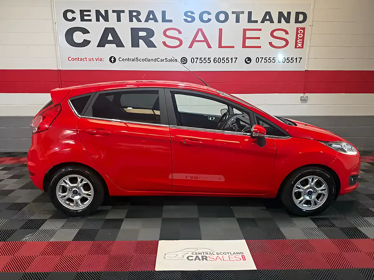 Used 2014 Ford Fiesta Titanium Red - Interior and Exterior details 9
