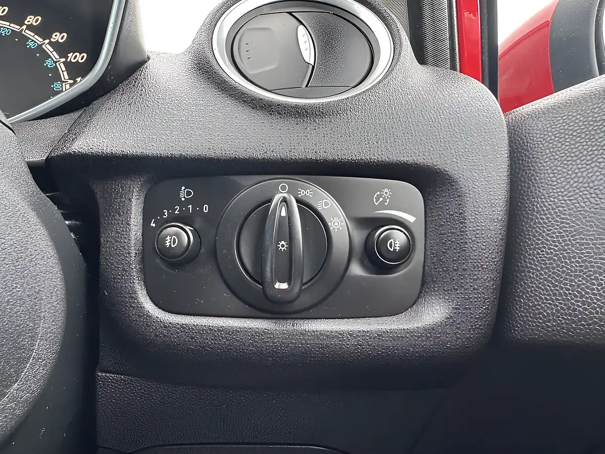 Used 2014 Ford Fiesta Titanium Red - Interior and Exterior details 19