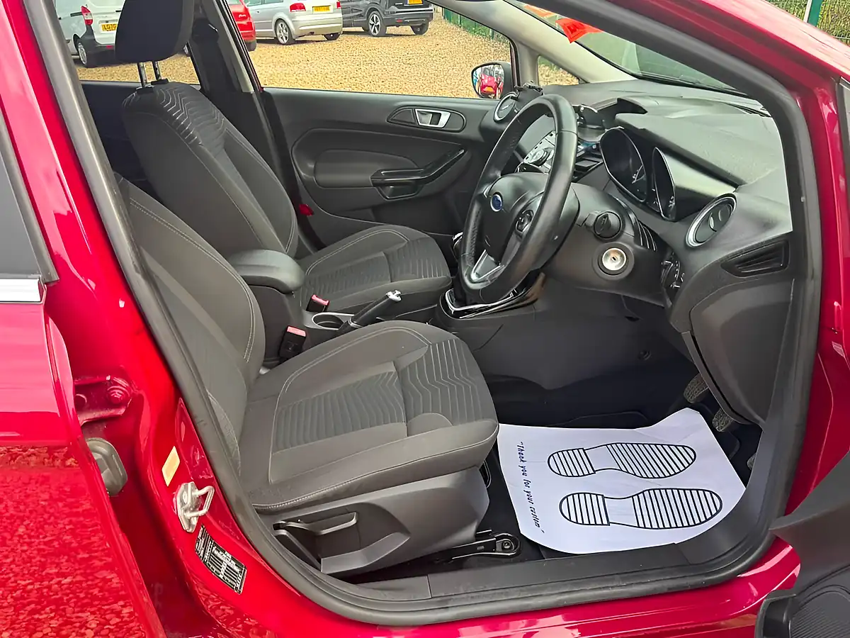 Used 2014 Ford Fiesta Titanium Red - Interior and Exterior details 10