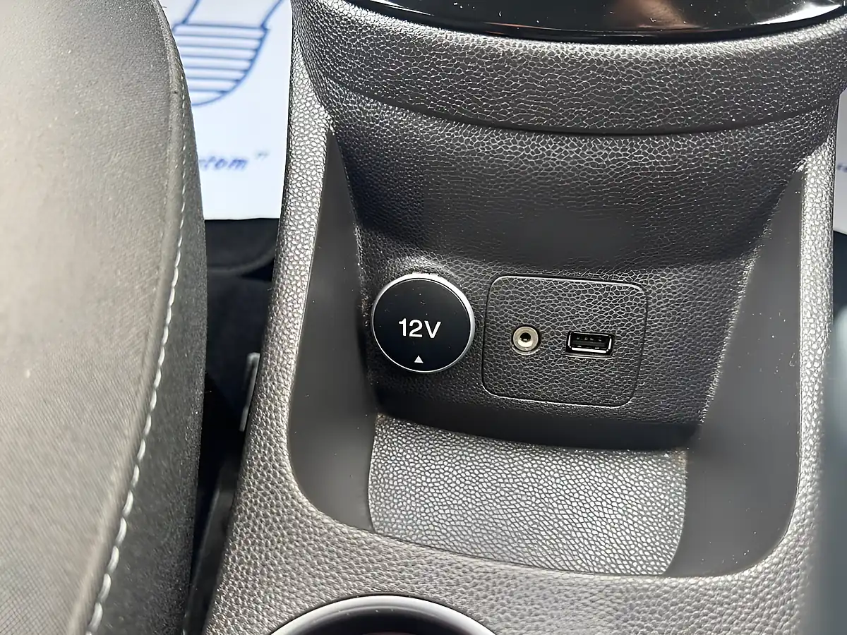 Used 2014 Ford Fiesta Titanium Red - Interior and Exterior details 13